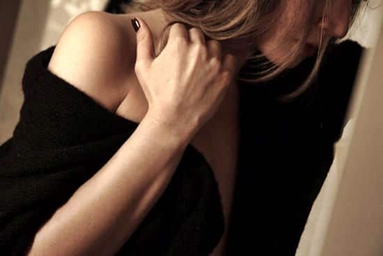 Why do cold sores weep?